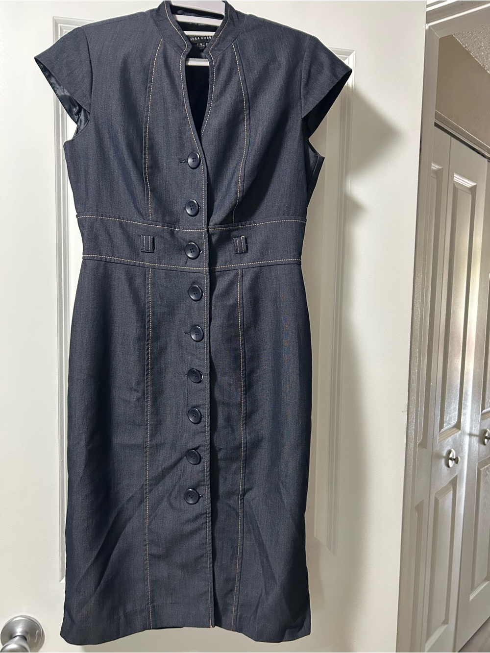 Sandra Darren Black Button-Front Midi Sheath Dress